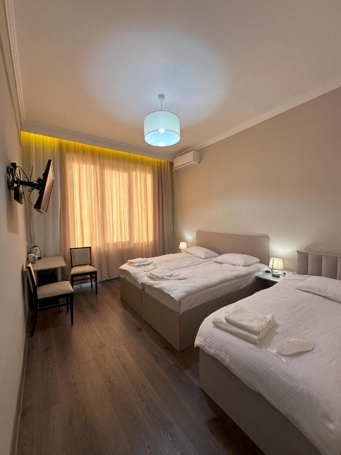 Bina N28 Hotel Kutaisi Ngoại thất bức ảnh