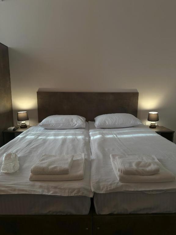 Bina N28 Hotel Kutaisi Ngoại thất bức ảnh